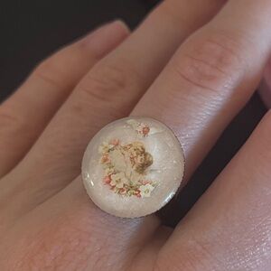 Elegant Cherub/Angel Ring